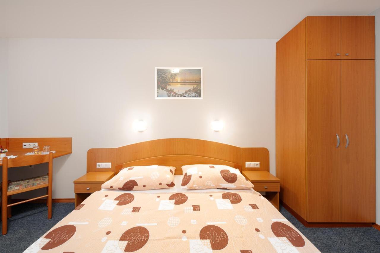 Rooms Sustersic Ljubljana Exterior photo