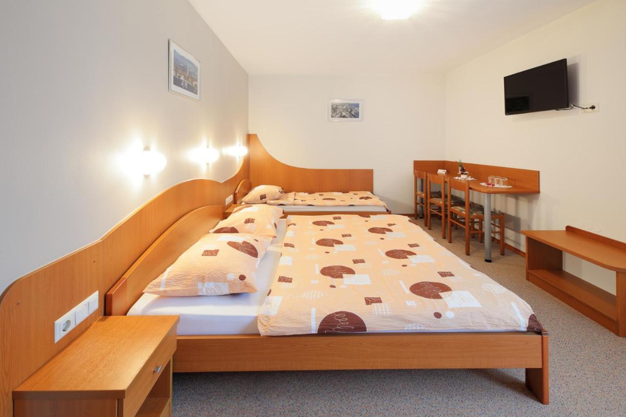 Rooms Sustersic Ljubljana Exterior photo